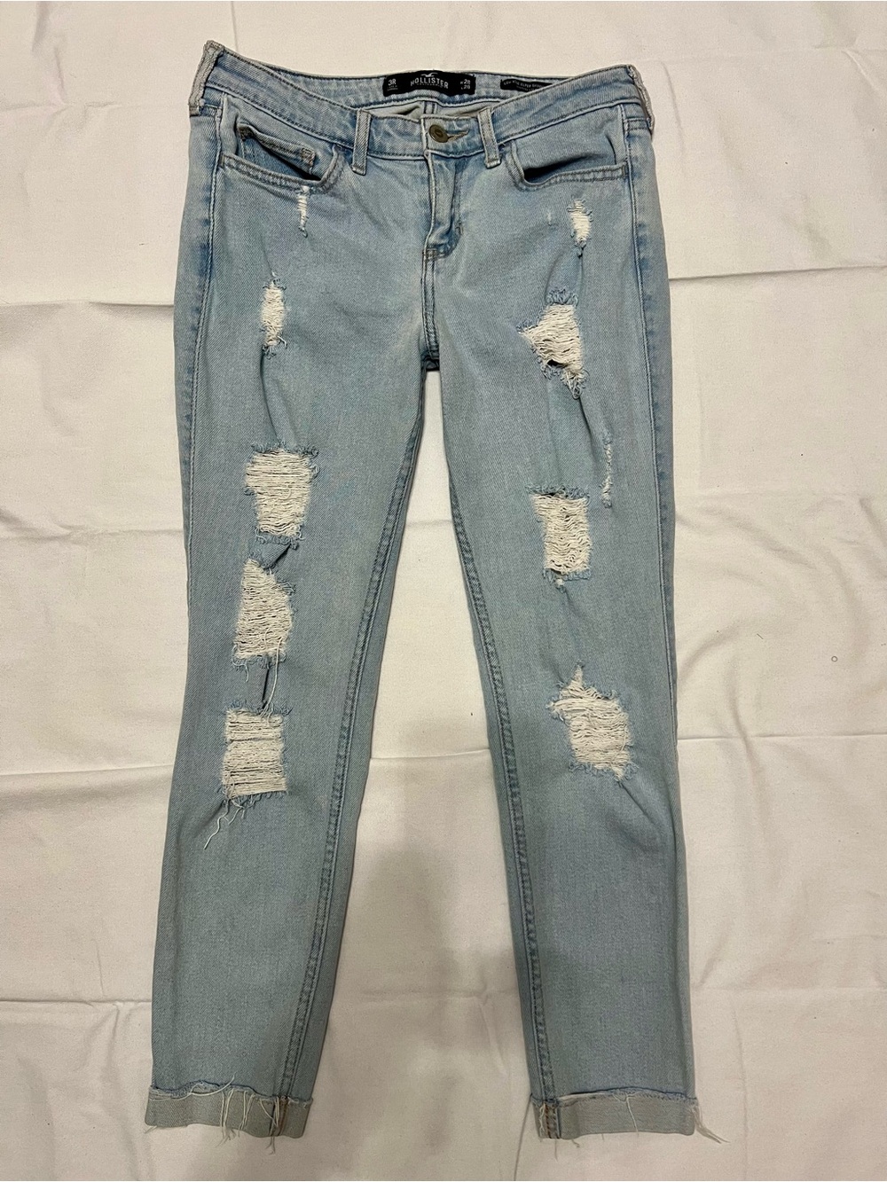 Hollister Low Rise Super Skinny Crop Jeans Distressed Light Wash Size 26 (3R)